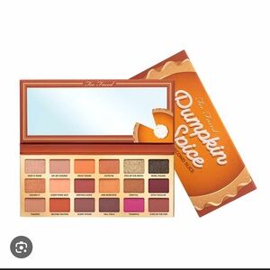 Too Faced Pumpkin Spice Eyeshadow Collection